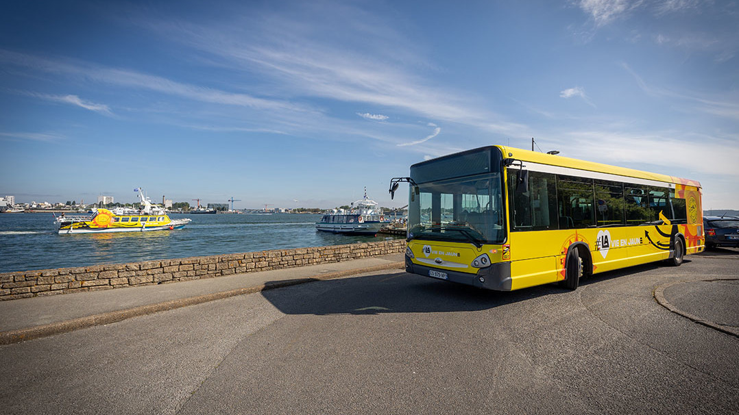 Lignes bus et bateaux bus CTRL