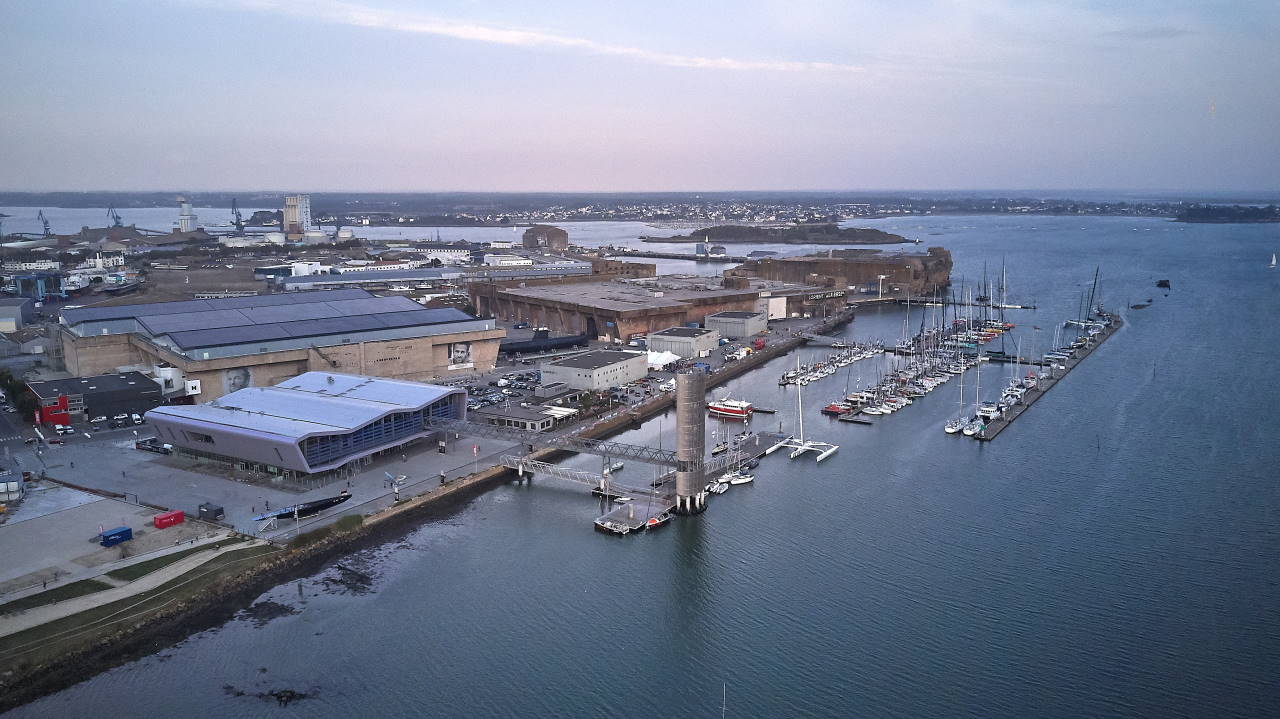 Vue aérienne de Lorient La Base