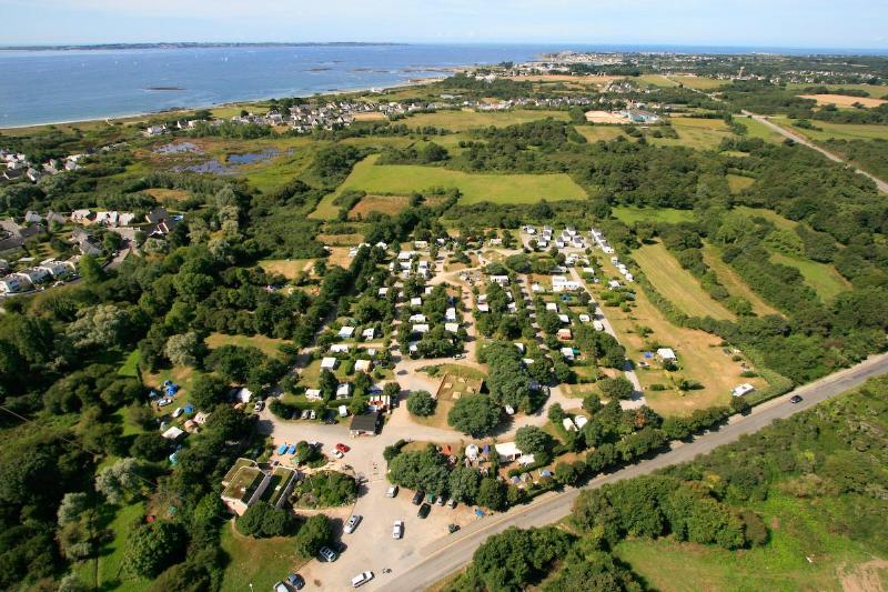 Photo du Camping de la Fontaine à Lamor-Plage