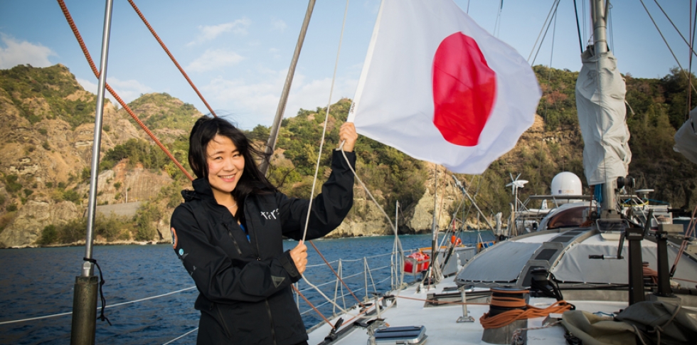 Le drapeau du Japon hissé sur Tara